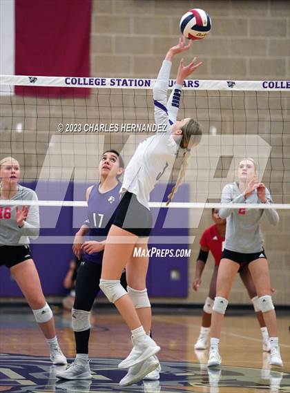Thumbnail 1 in Tomball @ College Station photogallery.