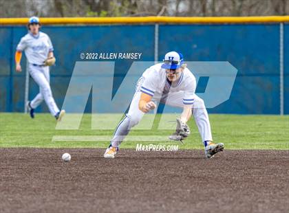 Thumbnail 2 in Covington Catholic @ Highlands photogallery.