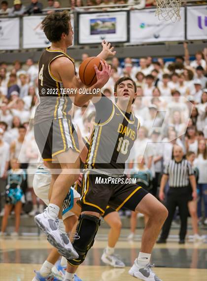 Thumbnail 3 in Davis @ Farmington photogallery.