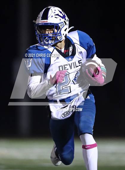 Thumbnail 2 in Batavia vs. Honeoye Falls-Lima (Section 5 Class B Final) photogallery.