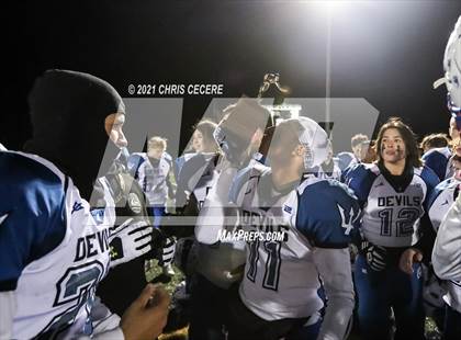 Thumbnail 3 in Batavia vs. Honeoye Falls-Lima (Section 5 Class B Final) photogallery.