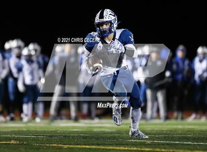 Thumbnail 1 in Batavia vs. Honeoye Falls-Lima (Section 5 Class B Final) photogallery.