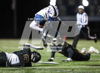 Thumbnail 3 in Batavia vs. Honeoye Falls-Lima (Section 5 Class B Final) photogallery.