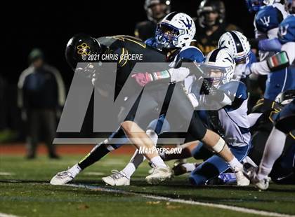 Thumbnail 3 in Batavia vs. Honeoye Falls-Lima (Section 5 Class B Final) photogallery.