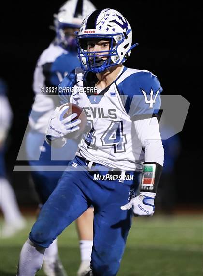 Thumbnail 3 in Batavia vs. Honeoye Falls-Lima (Section 5 Class B Final) photogallery.
