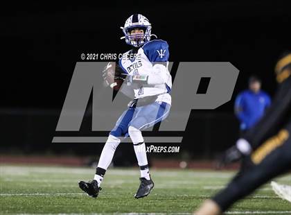 Thumbnail 1 in Batavia vs. Honeoye Falls-Lima (Section 5 Class B Final) photogallery.