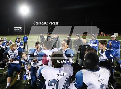 Thumbnail 3 in Batavia vs. Honeoye Falls-Lima (Section 5 Class B Final) photogallery.