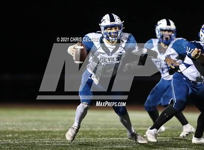 Thumbnail 1 in Batavia vs. Honeoye Falls-Lima (Section 5 Class B Final) photogallery.