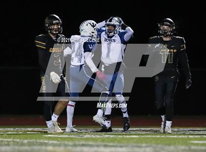 Thumbnail 1 in Batavia vs. Honeoye Falls-Lima (Section 5 Class B Final) photogallery.