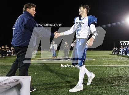 Thumbnail 3 in Batavia vs. Honeoye Falls-Lima (Section 5 Class B Final) photogallery.