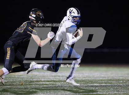 Thumbnail 3 in Batavia vs. Honeoye Falls-Lima (Section 5 Class B Final) photogallery.