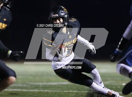 Thumbnail 3 in Batavia vs. Honeoye Falls-Lima (Section 5 Class B Final) photogallery.