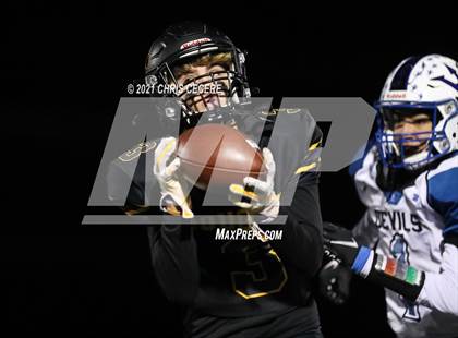 Thumbnail 3 in Batavia vs. Honeoye Falls-Lima (Section 5 Class B Final) photogallery.