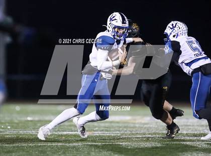 Thumbnail 2 in Batavia vs. Honeoye Falls-Lima (Section 5 Class B Final) photogallery.