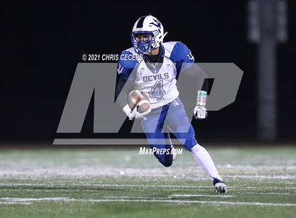 Thumbnail 2 in Batavia vs. Honeoye Falls-Lima (Section 5 Class B Final) photogallery.
