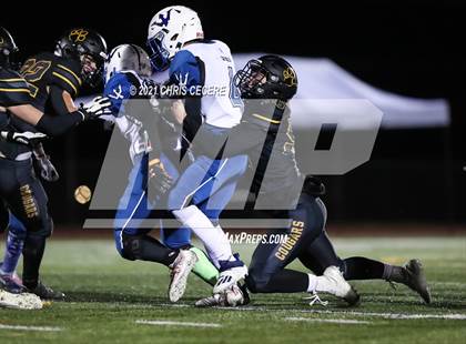 Thumbnail 2 in Batavia vs. Honeoye Falls-Lima (Section 5 Class B Final) photogallery.