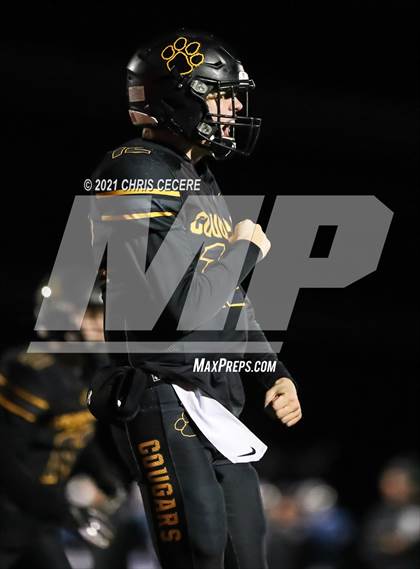 Thumbnail 1 in Batavia vs. Honeoye Falls-Lima (Section 5 Class B Final) photogallery.