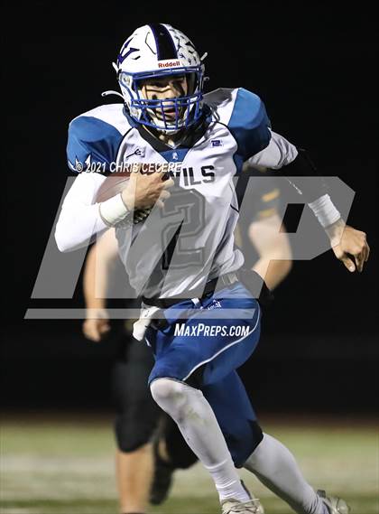 Thumbnail 1 in Batavia vs. Honeoye Falls-Lima (Section 5 Class B Final) photogallery.