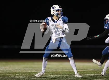 Thumbnail 3 in Batavia vs. Honeoye Falls-Lima (Section 5 Class B Final) photogallery.
