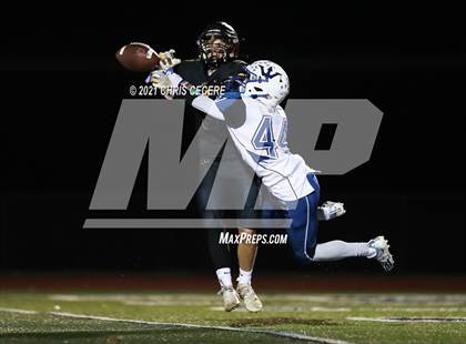 Thumbnail 1 in Batavia vs. Honeoye Falls-Lima (Section 5 Class B Final) photogallery.