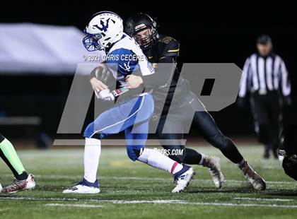 Thumbnail 3 in Batavia vs. Honeoye Falls-Lima (Section 5 Class B Final) photogallery.