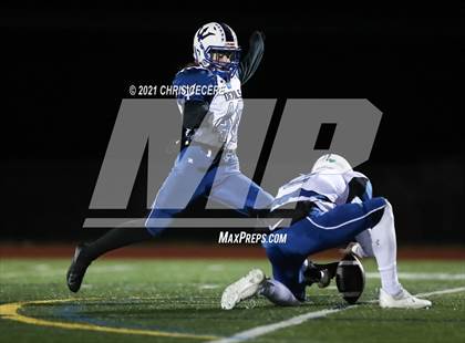Thumbnail 3 in Batavia vs. Honeoye Falls-Lima (Section 5 Class B Final) photogallery.