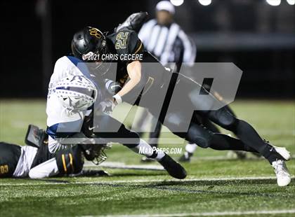Thumbnail 1 in Batavia vs. Honeoye Falls-Lima (Section 5 Class B Final) photogallery.
