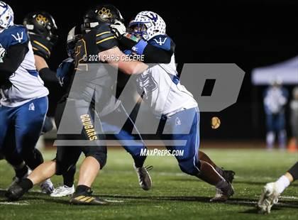 Thumbnail 3 in Batavia vs. Honeoye Falls-Lima (Section 5 Class B Final) photogallery.