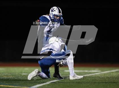 Thumbnail 2 in Batavia vs. Honeoye Falls-Lima (Section 5 Class B Final) photogallery.