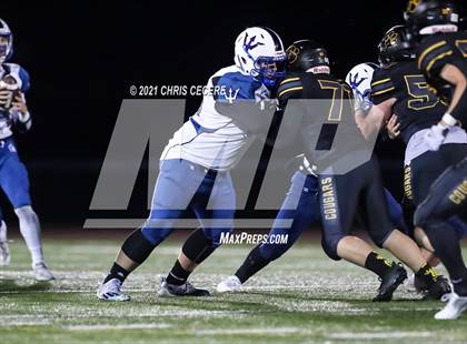 Thumbnail 1 in Batavia vs. Honeoye Falls-Lima (Section 5 Class B Final) photogallery.