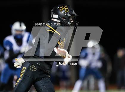 Thumbnail 3 in Batavia vs. Honeoye Falls-Lima (Section 5 Class B Final) photogallery.