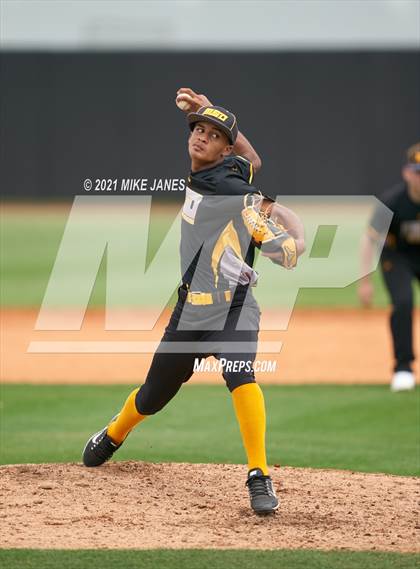 Thumbnail 1 in Varsity Opponent @ IMG Academy Black photogallery.