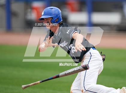 Thumbnail 2 in Varsity Opponent @ IMG Academy Black photogallery.