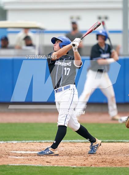 Thumbnail 2 in Varsity Opponent @ IMG Academy Black photogallery.