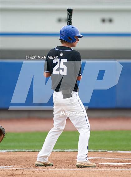 Thumbnail 3 in Varsity Opponent @ IMG Academy Black photogallery.