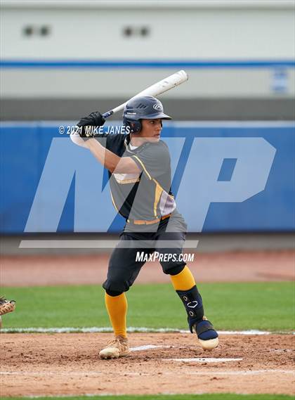 Thumbnail 3 in Varsity Opponent @ IMG Academy Black photogallery.