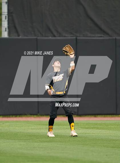 Thumbnail 3 in Varsity Opponent @ IMG Academy Black photogallery.