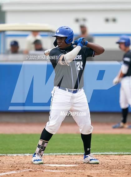 Thumbnail 1 in Varsity Opponent @ IMG Academy Black photogallery.
