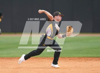Thumbnail 2 in Varsity Opponent @ IMG Academy Black photogallery.