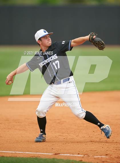 Thumbnail 3 in Varsity Opponent @ IMG Academy Black photogallery.