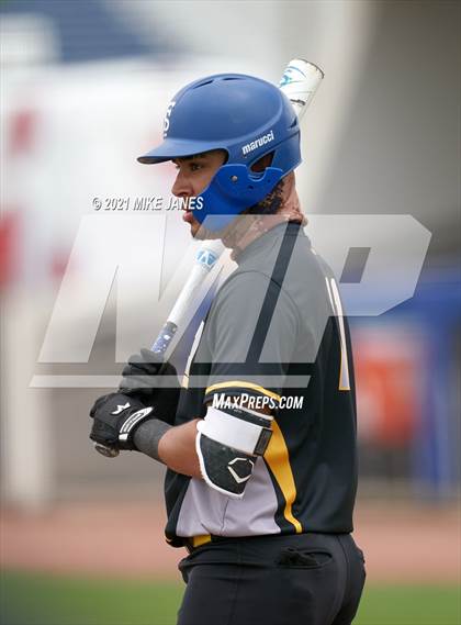 Thumbnail 3 in Varsity Opponent @ IMG Academy Black photogallery.