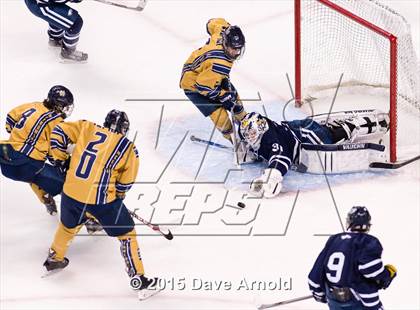 Thumbnail 2 in Malden Catholic vs. St. John's Prep (MIAA Super 8 Final) photogallery.