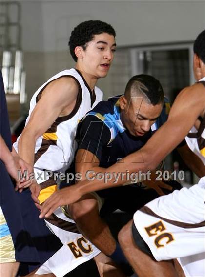 Thumbnail 3 in Foothill vs. El Camino (Desert Heat Invitational) photogallery.