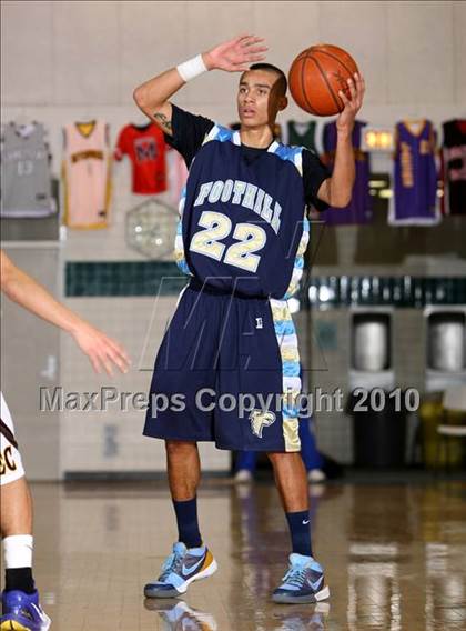 Thumbnail 2 in Foothill vs. El Camino (Desert Heat Invitational) photogallery.