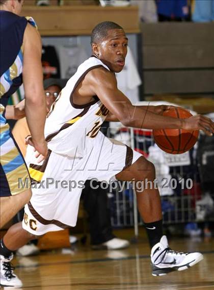 Thumbnail 2 in Foothill vs. El Camino (Desert Heat Invitational) photogallery.