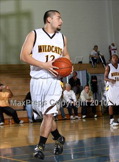 Thumbnail 2 in Foothill vs. El Camino (Desert Heat Invitational) photogallery.