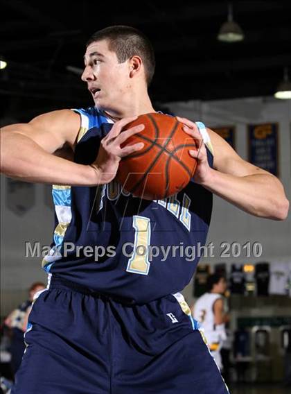Thumbnail 3 in Foothill vs. El Camino (Desert Heat Invitational) photogallery.