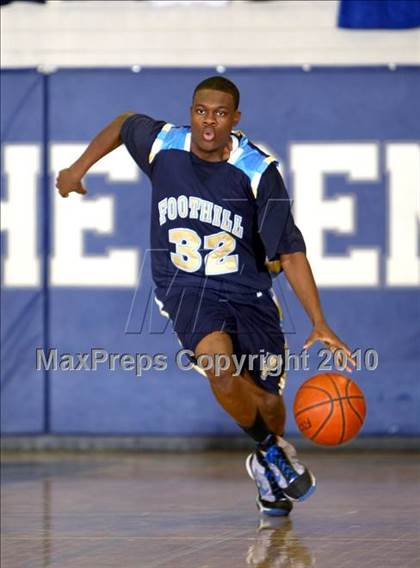 Thumbnail 3 in Foothill vs. El Camino (Desert Heat Invitational) photogallery.