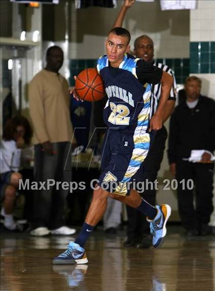 Thumbnail 2 in Foothill vs. El Camino (Desert Heat Invitational) photogallery.