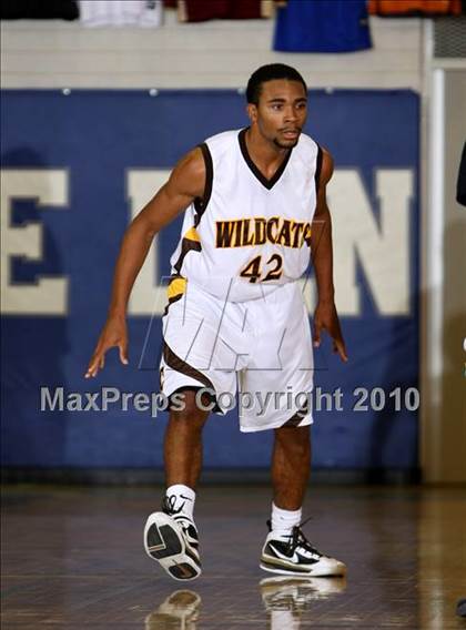 Thumbnail 3 in Foothill vs. El Camino (Desert Heat Invitational) photogallery.